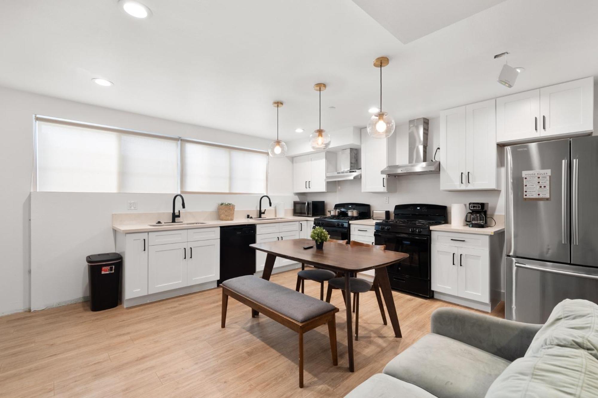 לוס אנג'לס Modern Getaway In The Heart Of La Near Usc, Private Room With Share Living Room And Kitchen מראה חיצוני תמונה