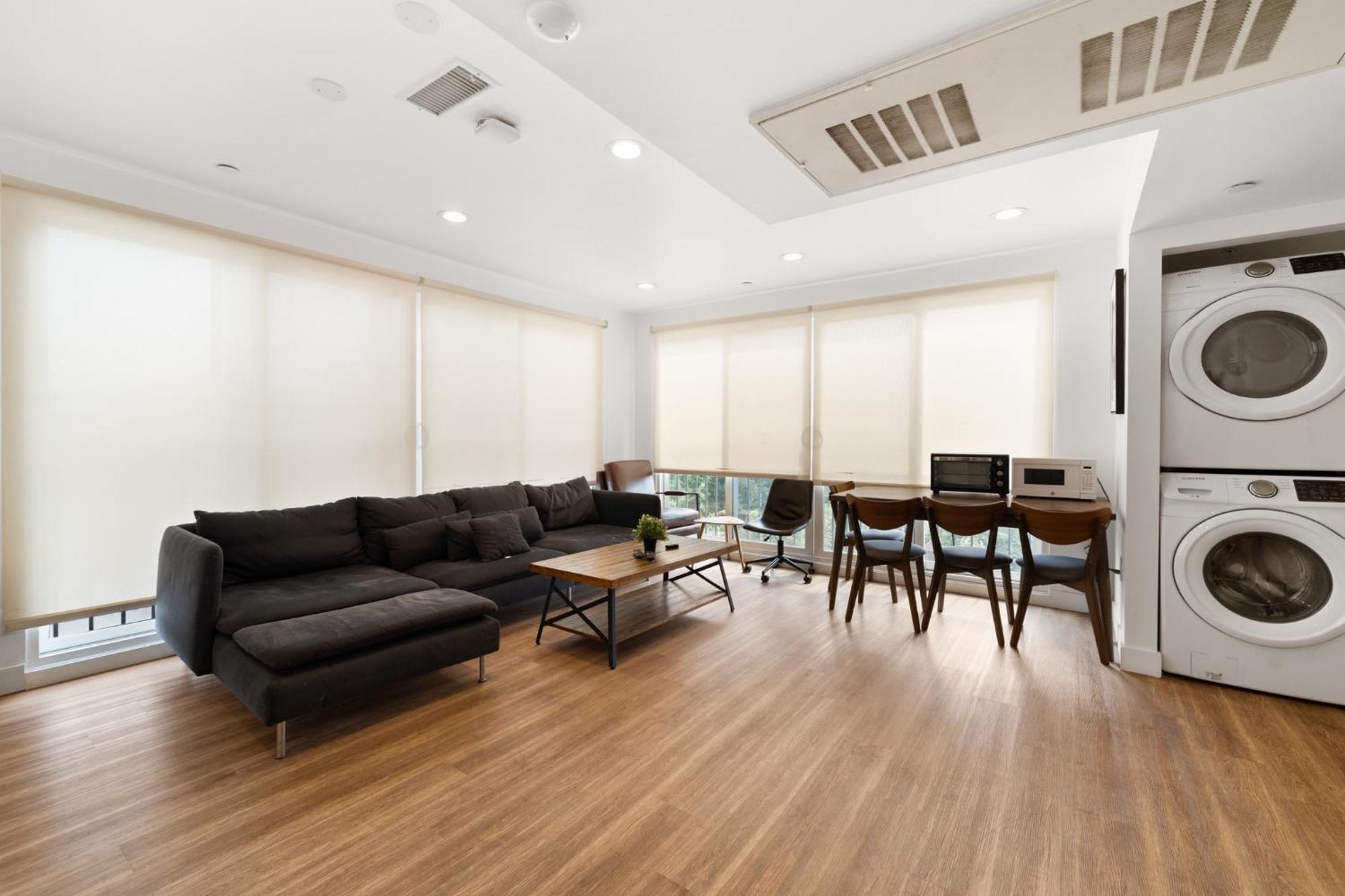 לוס אנג'לס Modern Getaway In The Heart Of La Near Usc, Private Room With Share Living Room And Kitchen מראה חיצוני תמונה